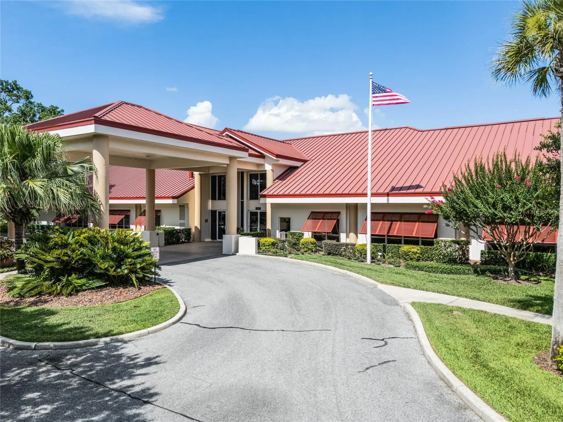 25933 Newcombe Circle Leesburg FL 34748