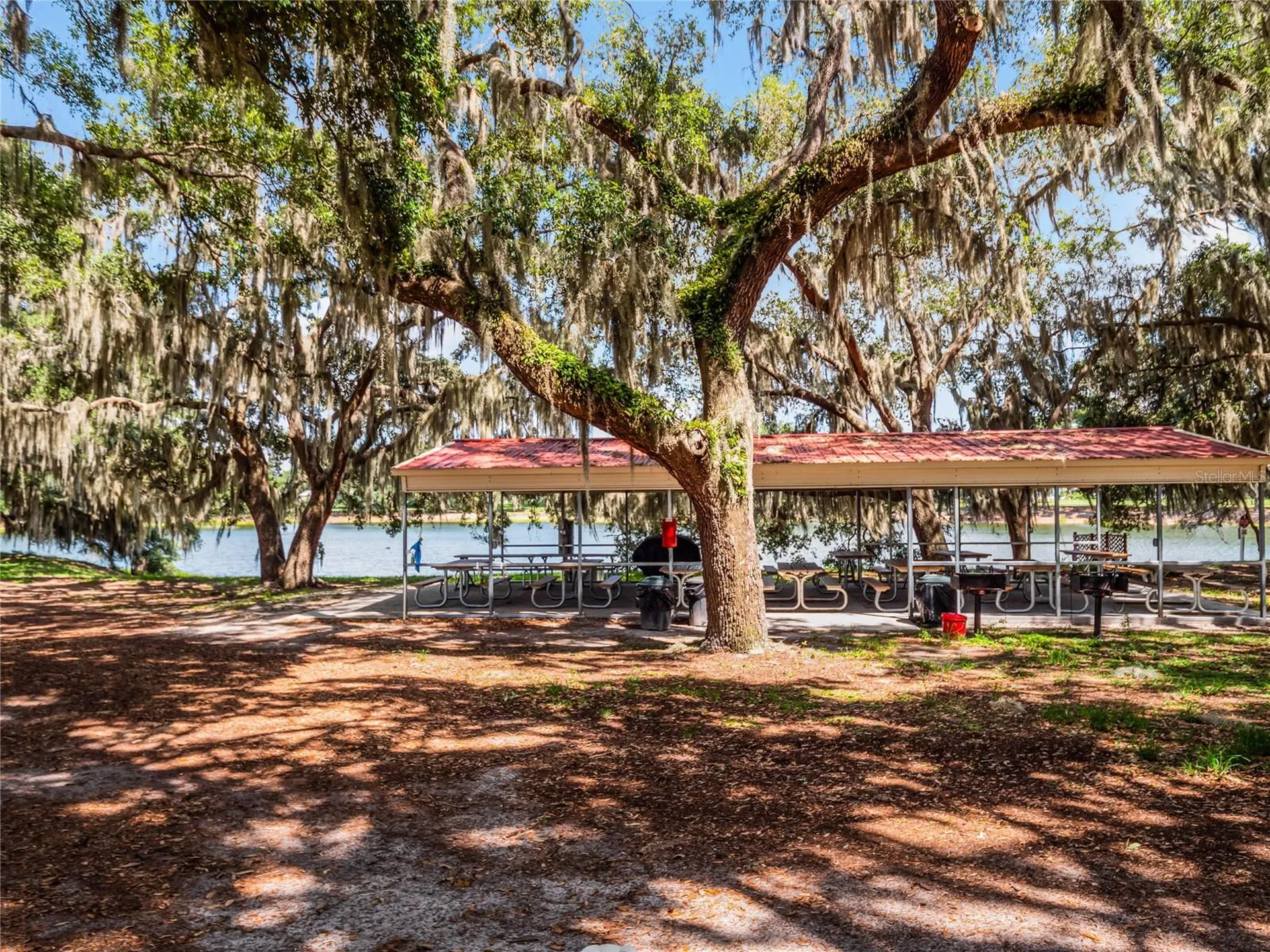 25933 Newcombe Circle Leesburg FL 34748