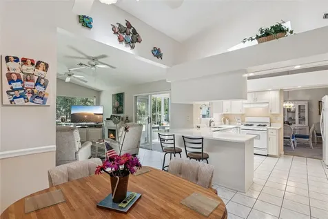 25933 Newcombe Circle Leesburg FL 34748