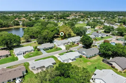 25933 Newcombe Circle Leesburg FL 34748