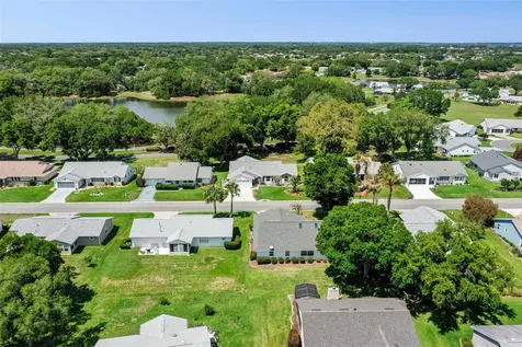 25933 Newcombe Circle Leesburg FL 34748