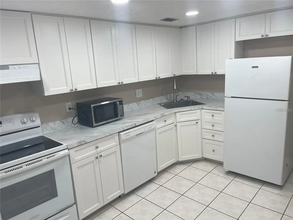 851 Bayway Boulevard Clearwater Beach FL 33767