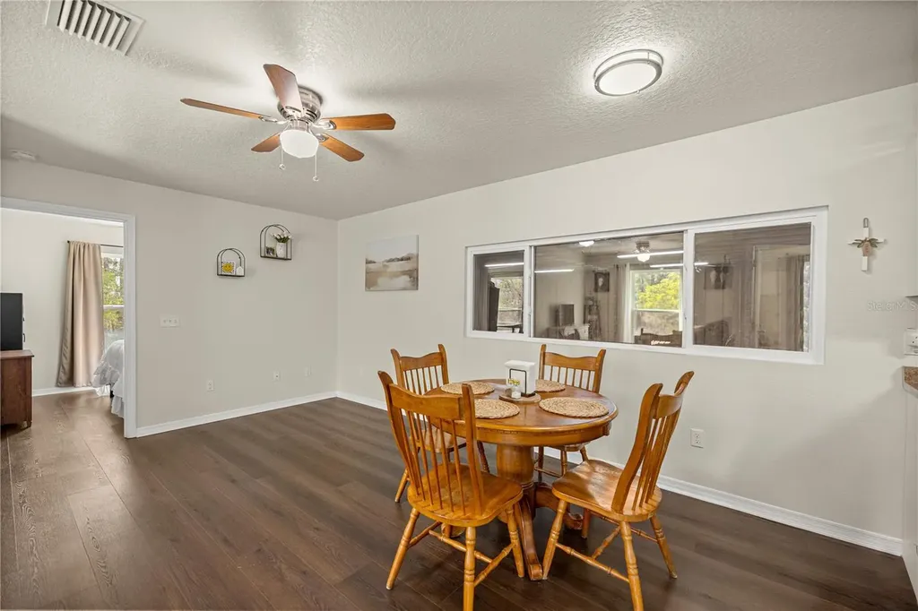 8121 County Road 243b Wildwood FL 34785