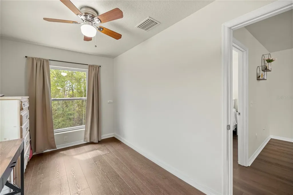 8121 County Road 243b Wildwood FL 34785