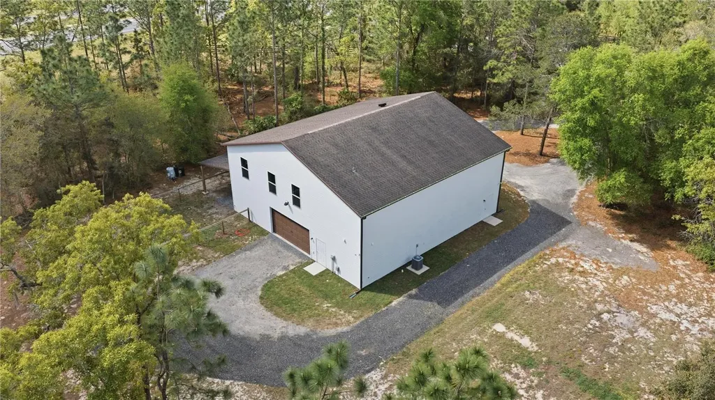 8121 County Road 243b Wildwood FL 34785