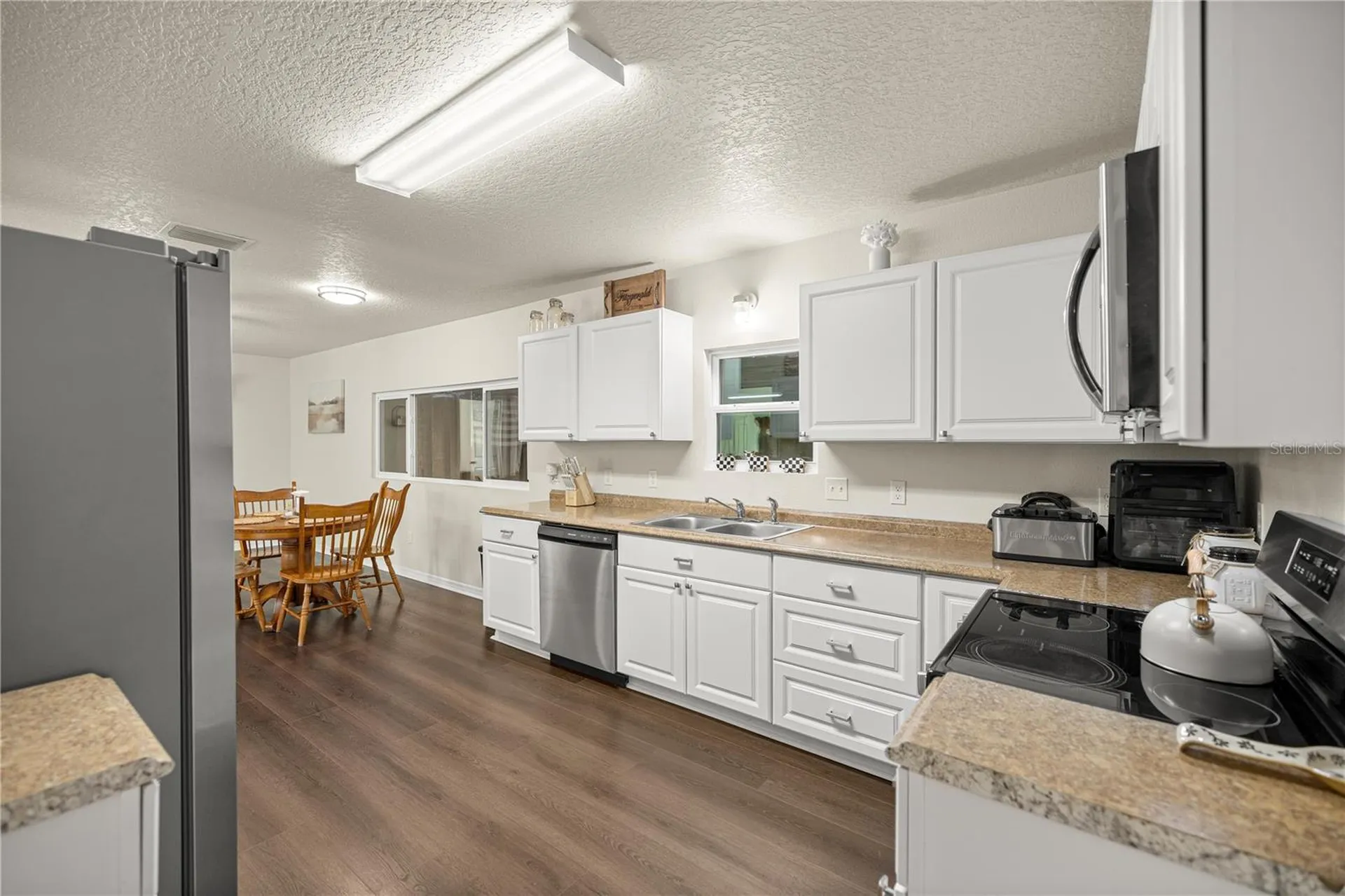 8121 County Road 243b Wildwood FL 34785