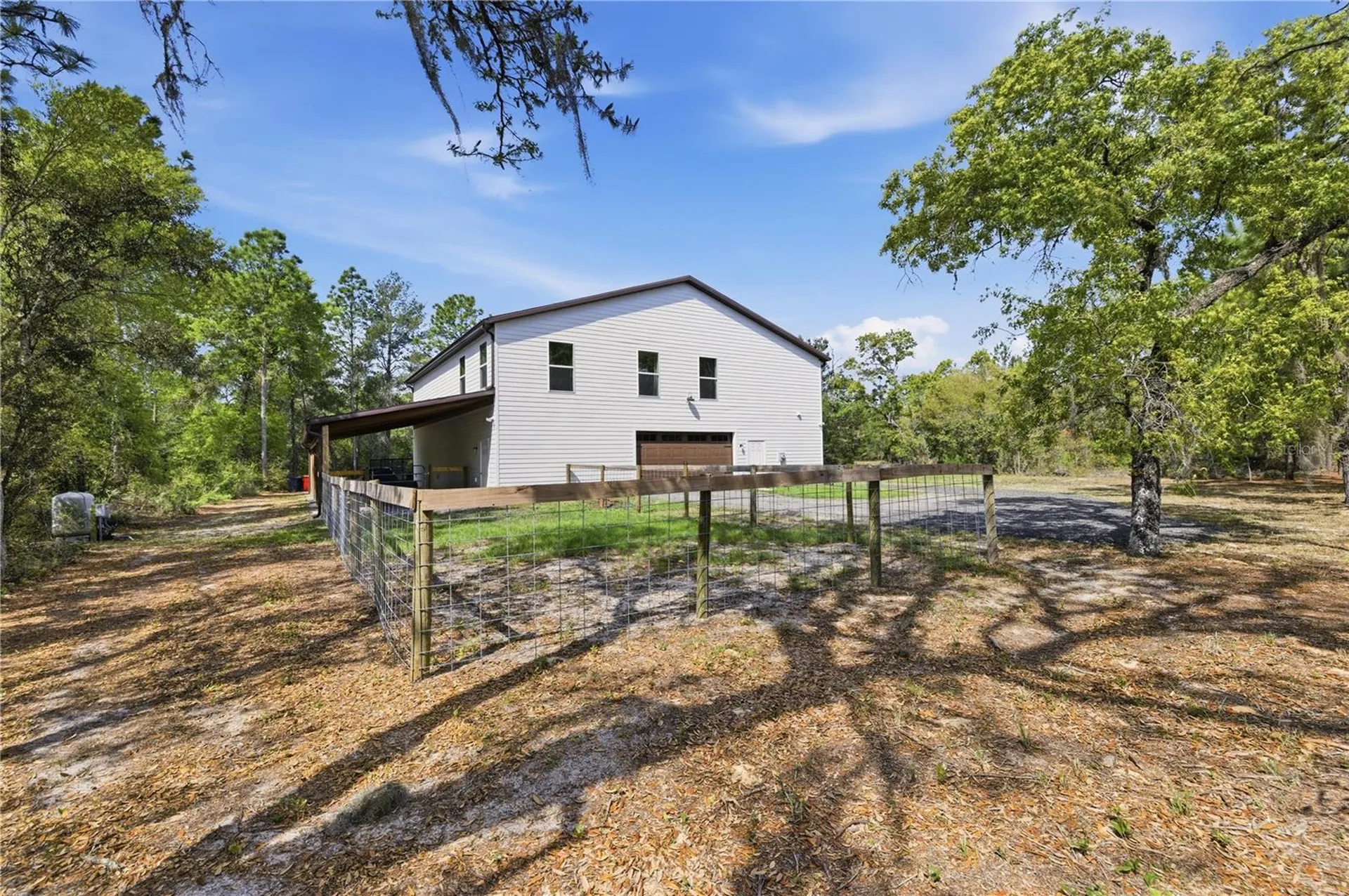 8121 County Road 243b Wildwood FL 34785