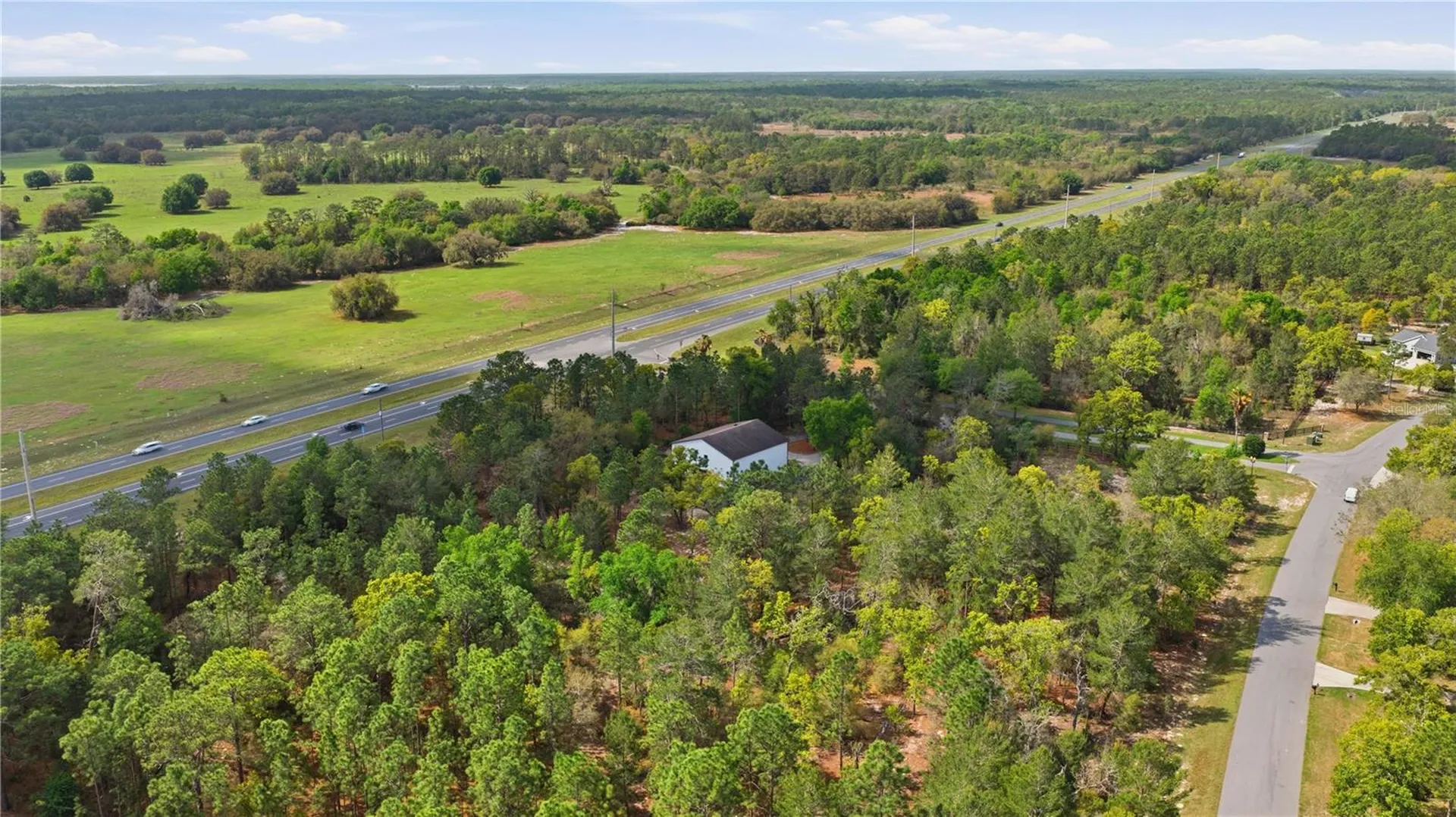 8121 County Road 243b Wildwood FL 34785