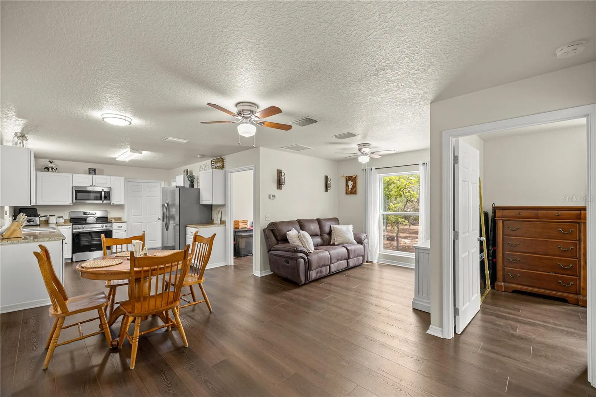 8121 County Road 243b Wildwood FL 34785