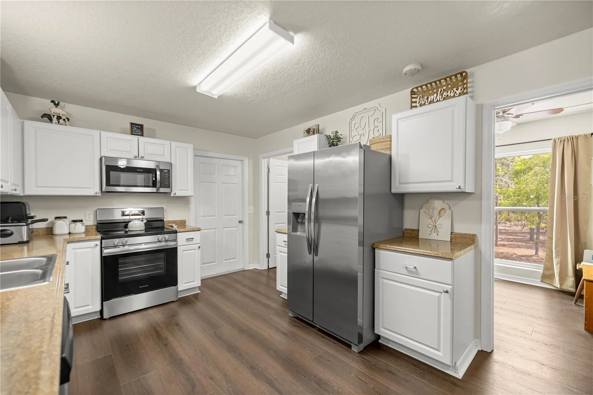 8121 County Road 243b Wildwood FL 34785