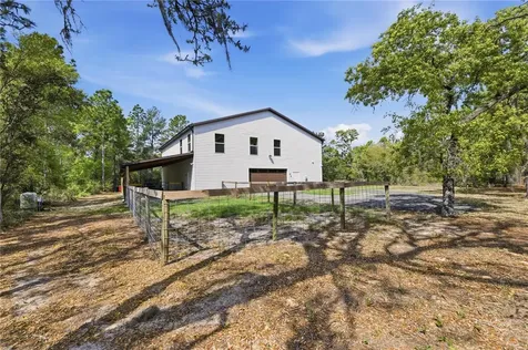 8121 County Road 243b Wildwood FL 34785
