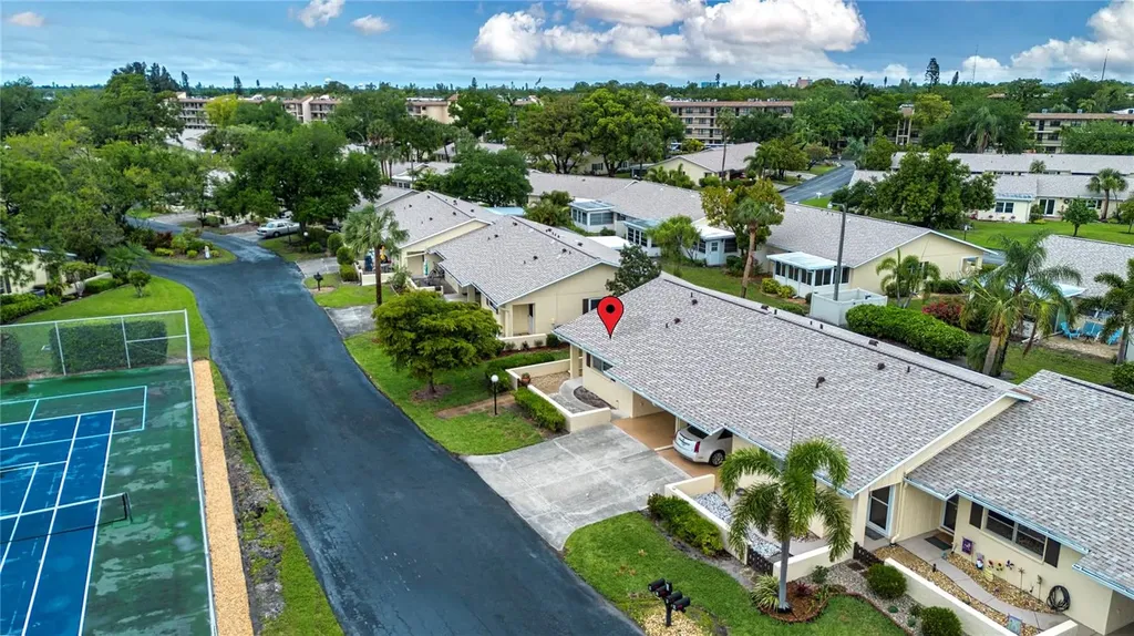 390 301 Boulevard W Bradenton FL 34205