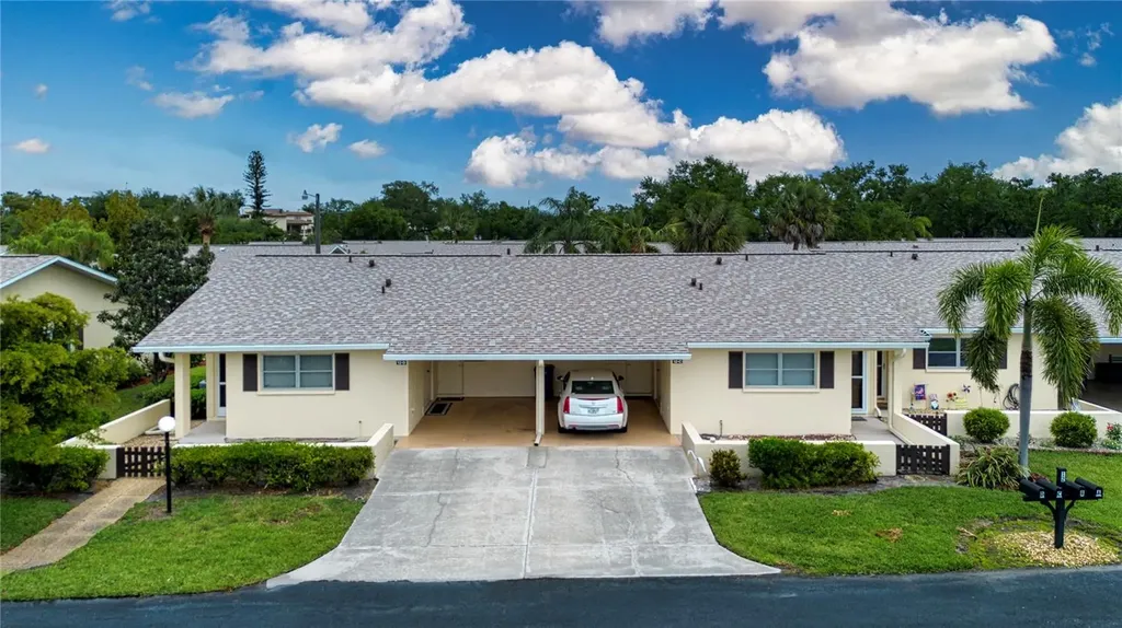 390 301 Boulevard W Bradenton FL 34205