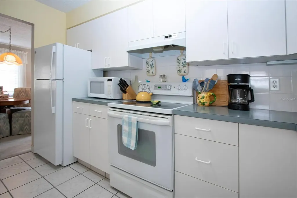 390 301 Boulevard W Bradenton FL 34205