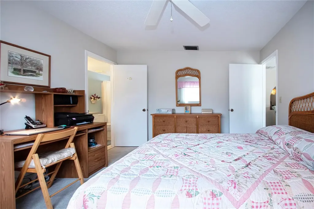 390 301 Boulevard W Bradenton FL 34205
