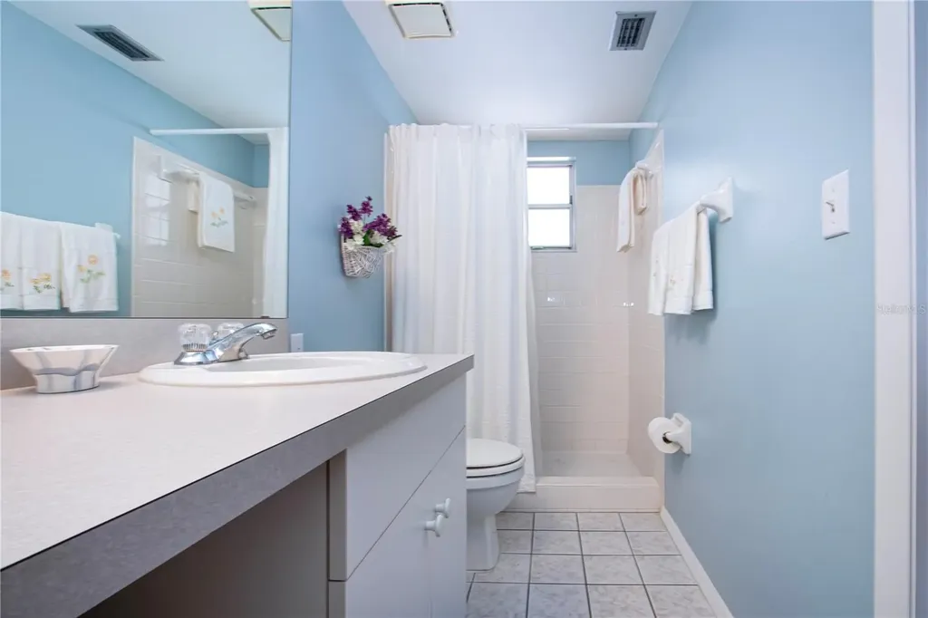 390 301 Boulevard W Bradenton FL 34205
