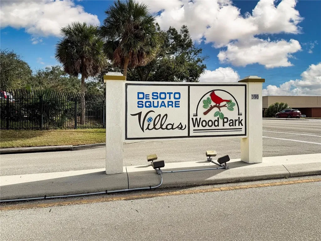 390 301 Boulevard W Bradenton FL 34205
