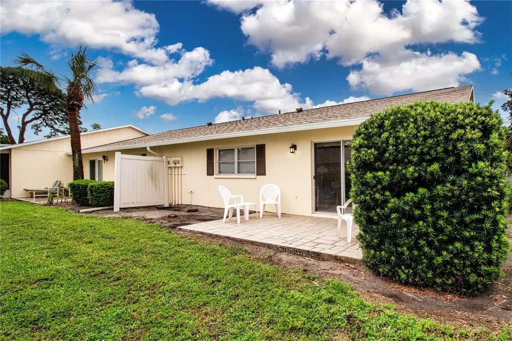 390 301 Boulevard W Bradenton FL 34205