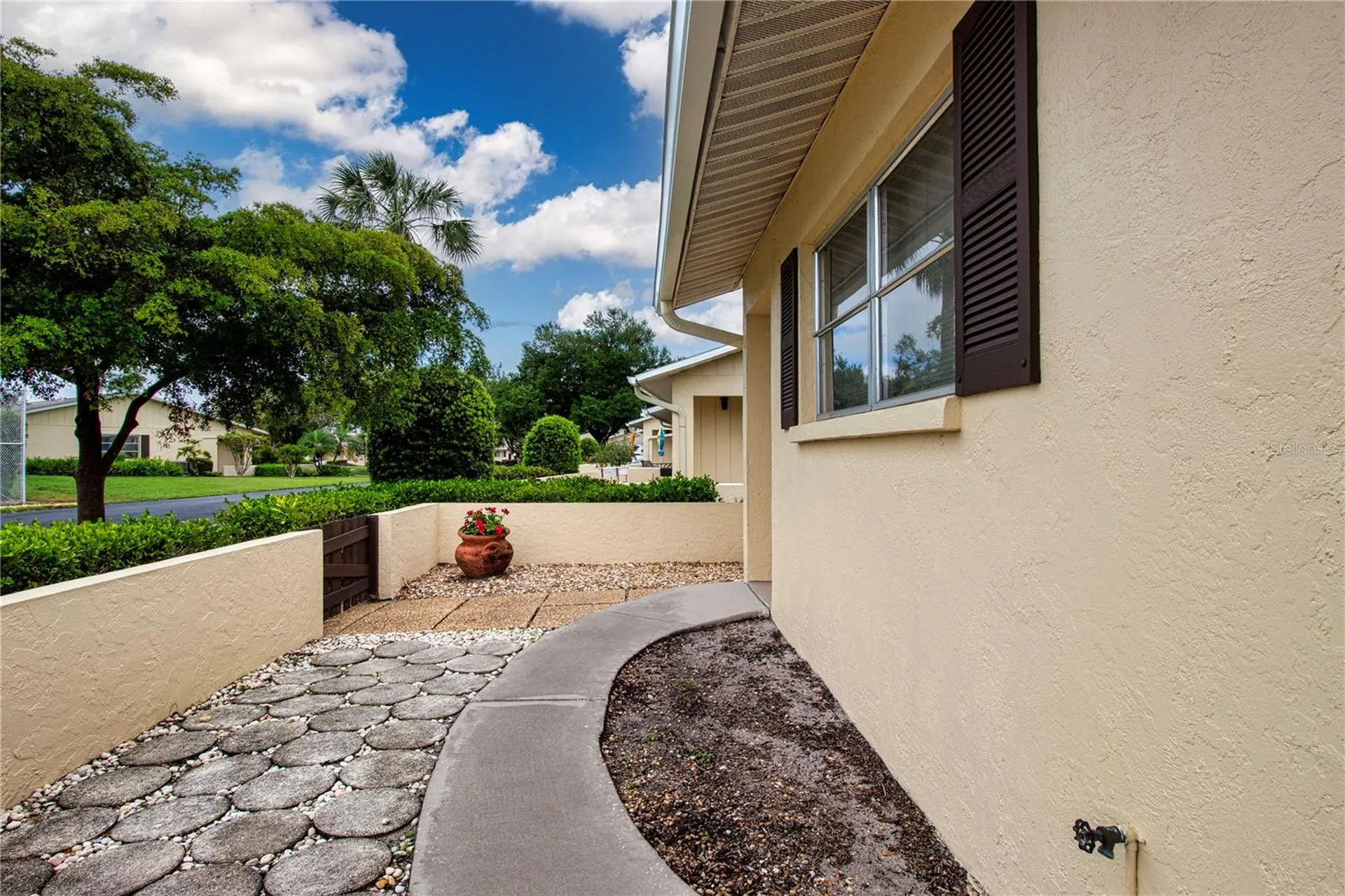 390 301 Boulevard W Bradenton FL 34205