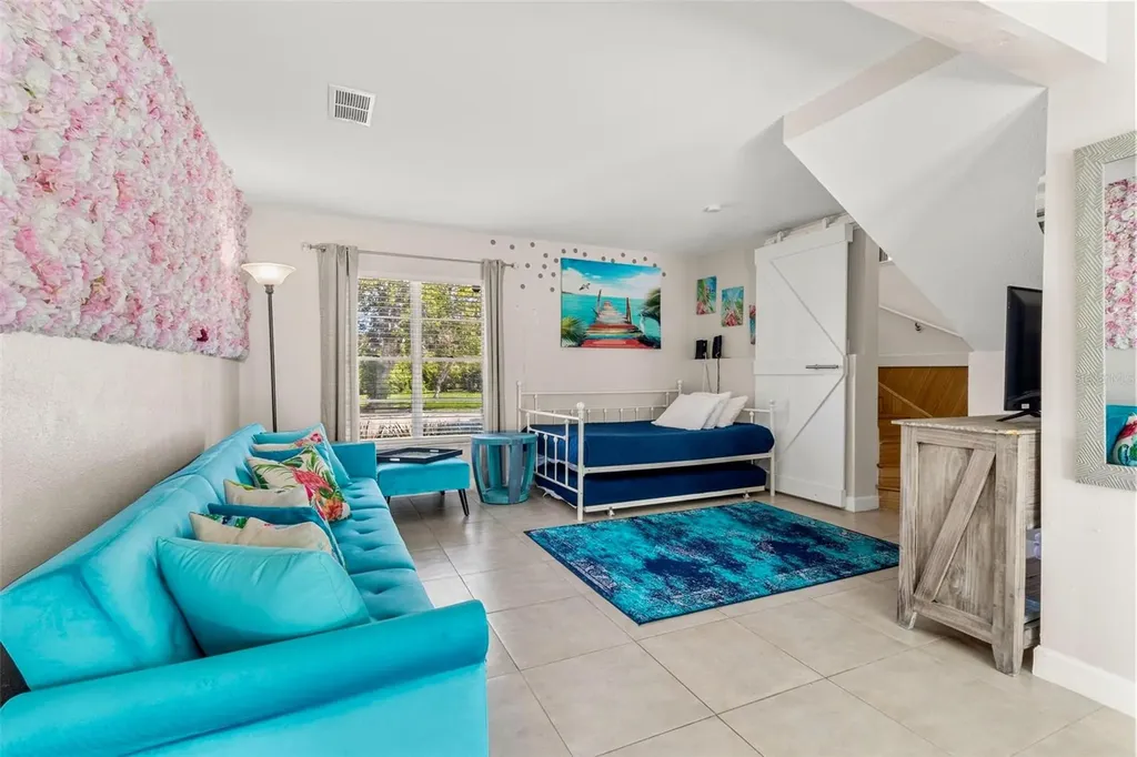 8517 43rd Avenue W Bradenton FL 34209