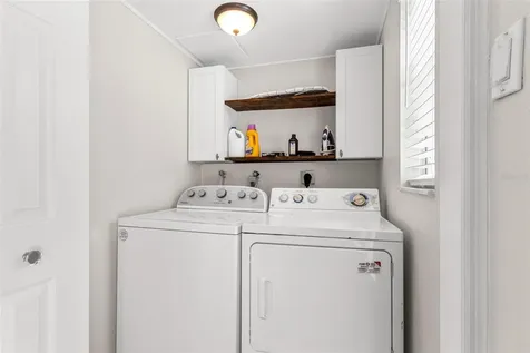 8517 43rd Avenue W Bradenton FL 34209