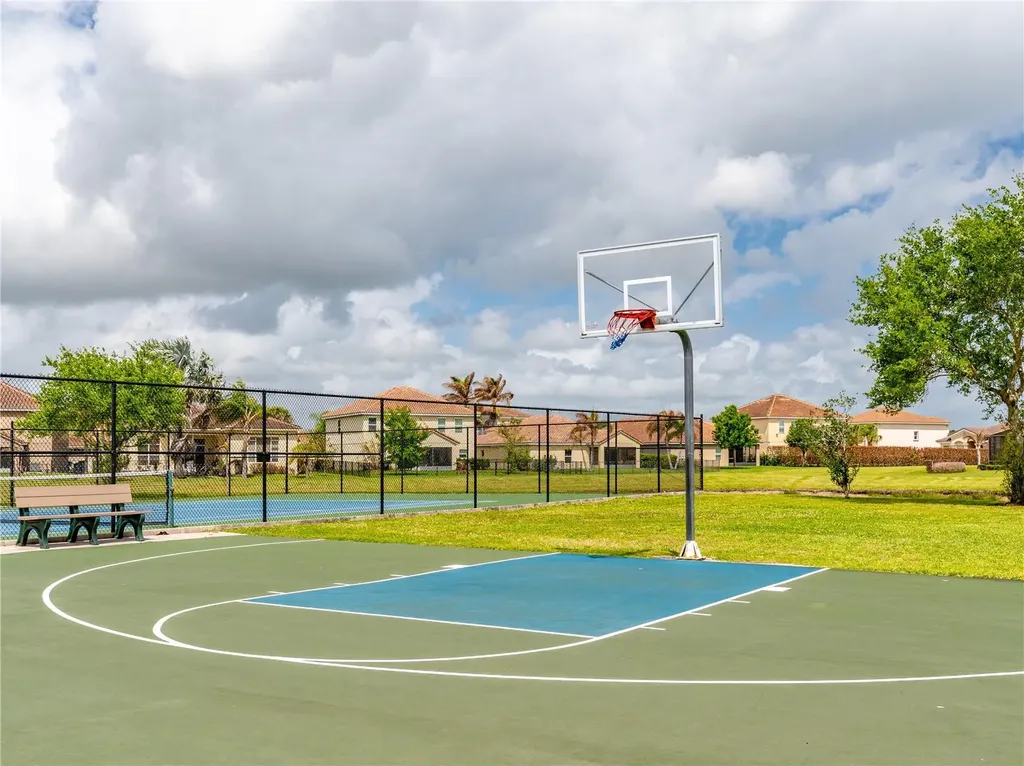 1724 Belmont Circle SW Vero Beach FL 32968