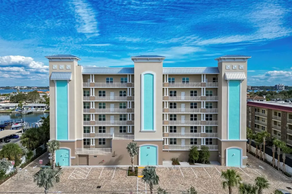 125 Island Way Clearwater Beach FL 33767