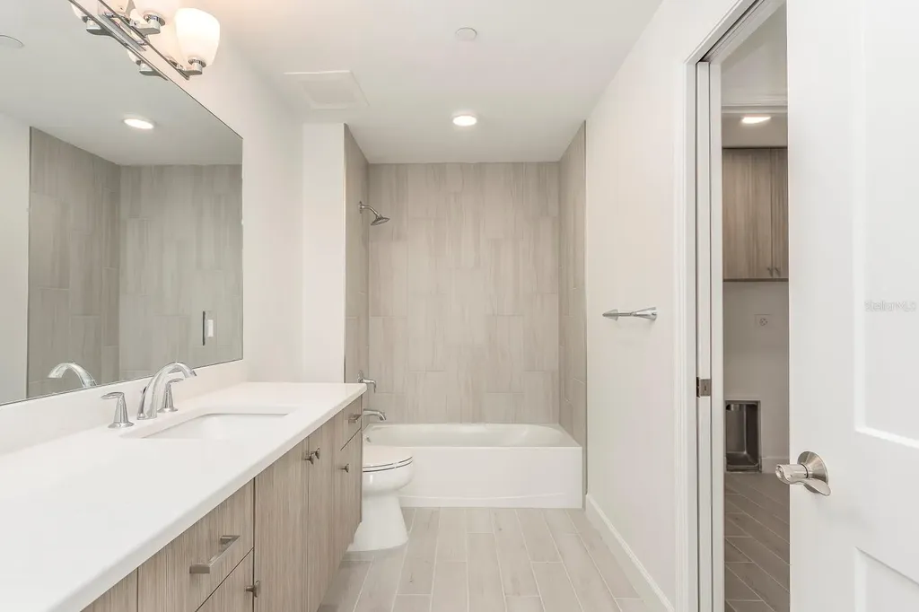 125 Island Way Clearwater Beach FL 33767
