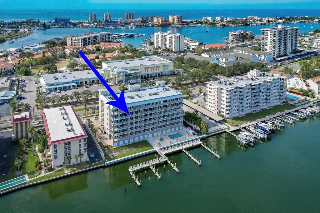 125 Island Way Clearwater Beach FL 33767