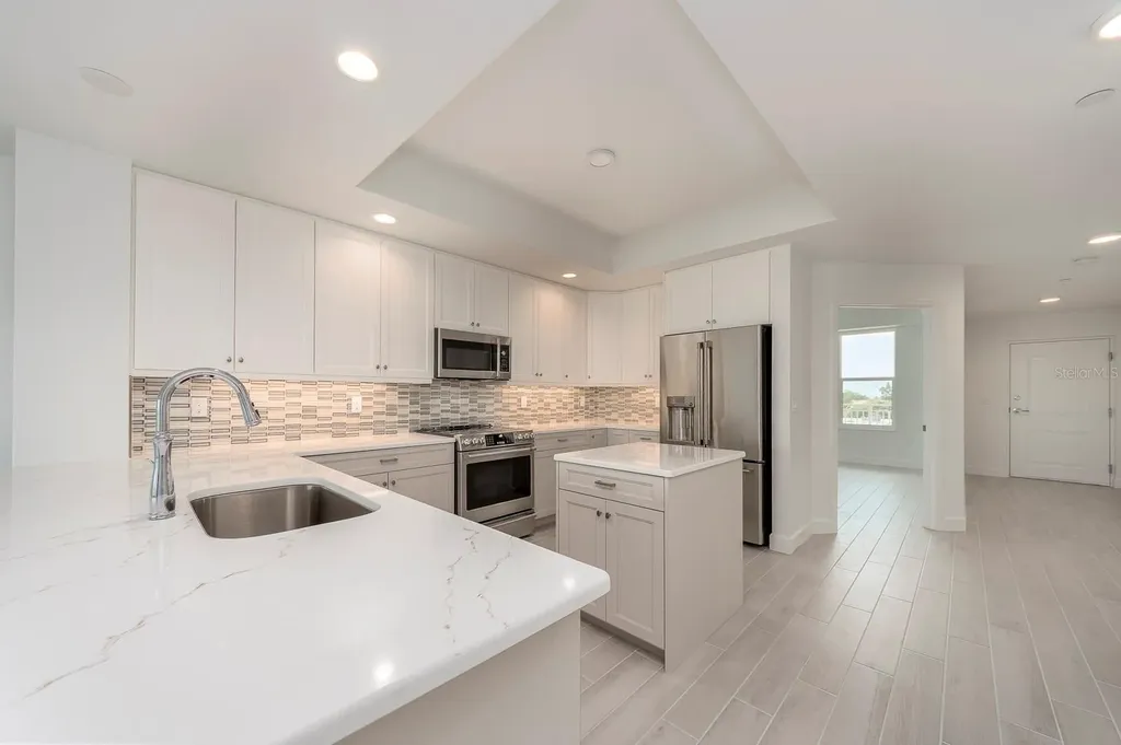 125 Island Way Clearwater Beach FL 33767