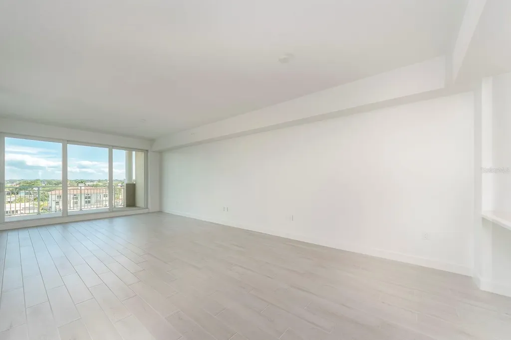 125 Island Way Clearwater Beach FL 33767