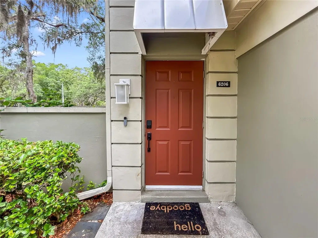 6206 Greenleaf Lane Tampa FL 33617