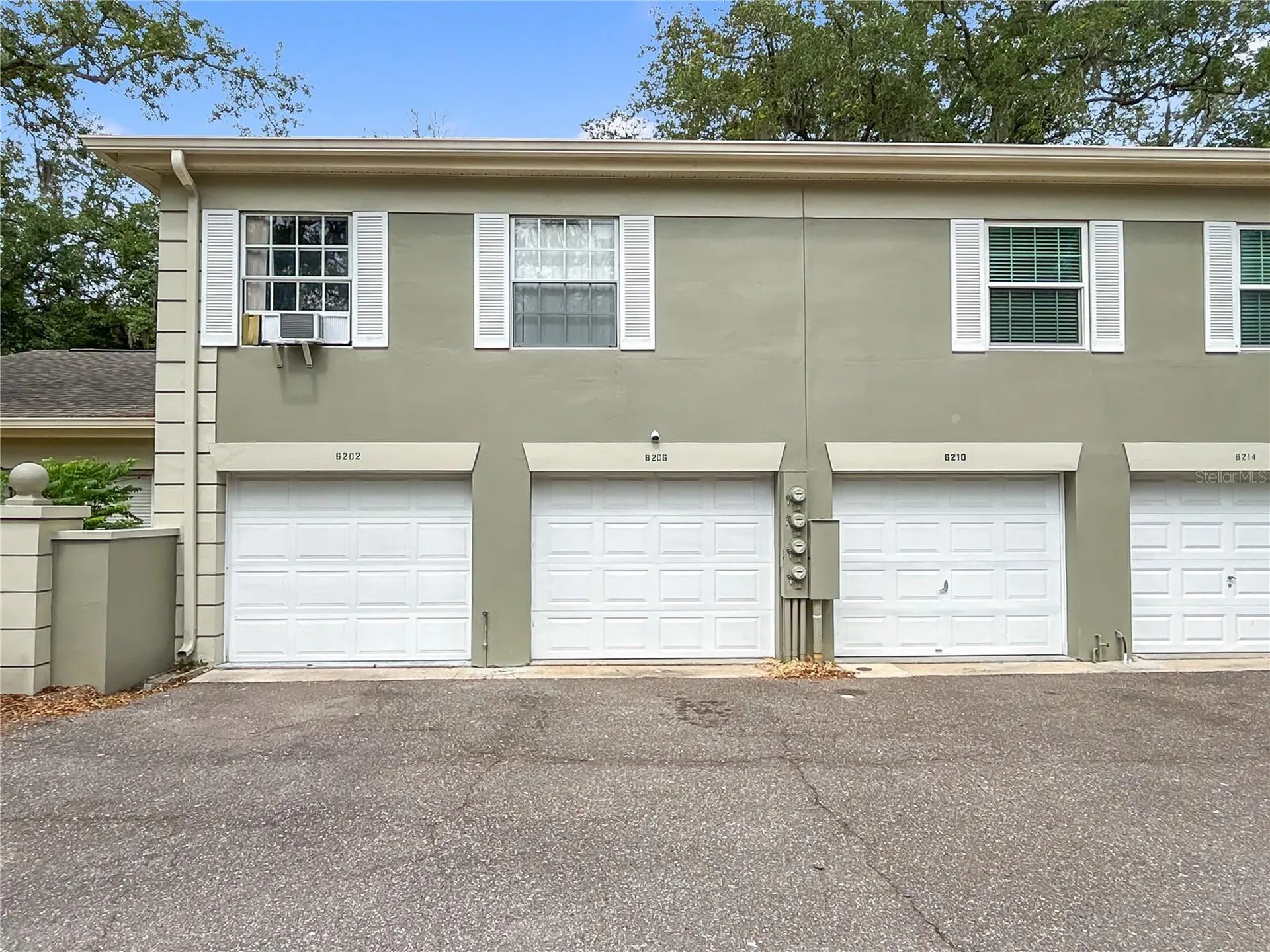 6206 Greenleaf Lane Tampa FL 33617