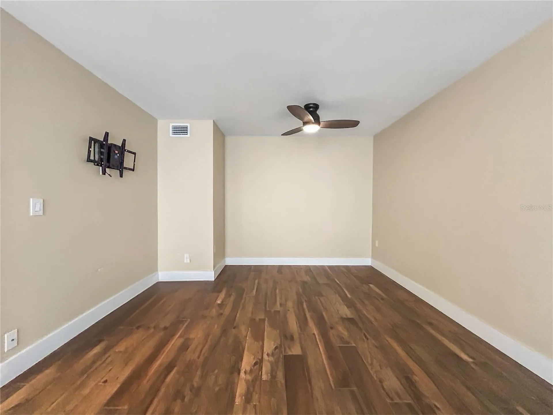 6206 Greenleaf Lane Tampa FL 33617