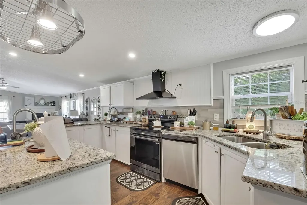 6171 S Lisa Point Homosassa FL 34446