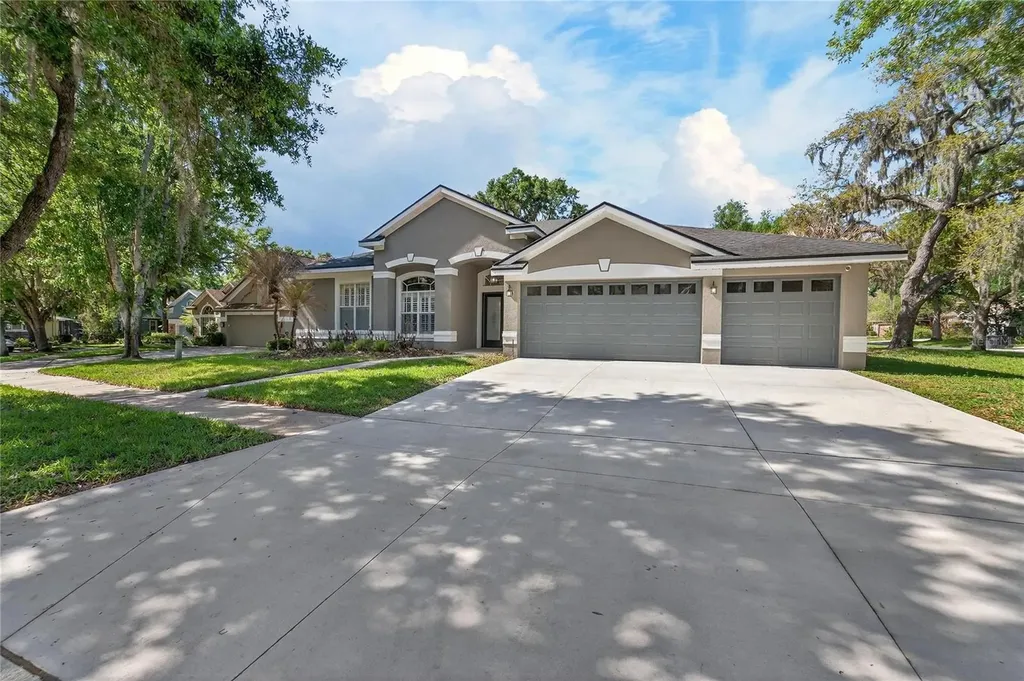 5608 Osprey Park Place Lithia FL 33547