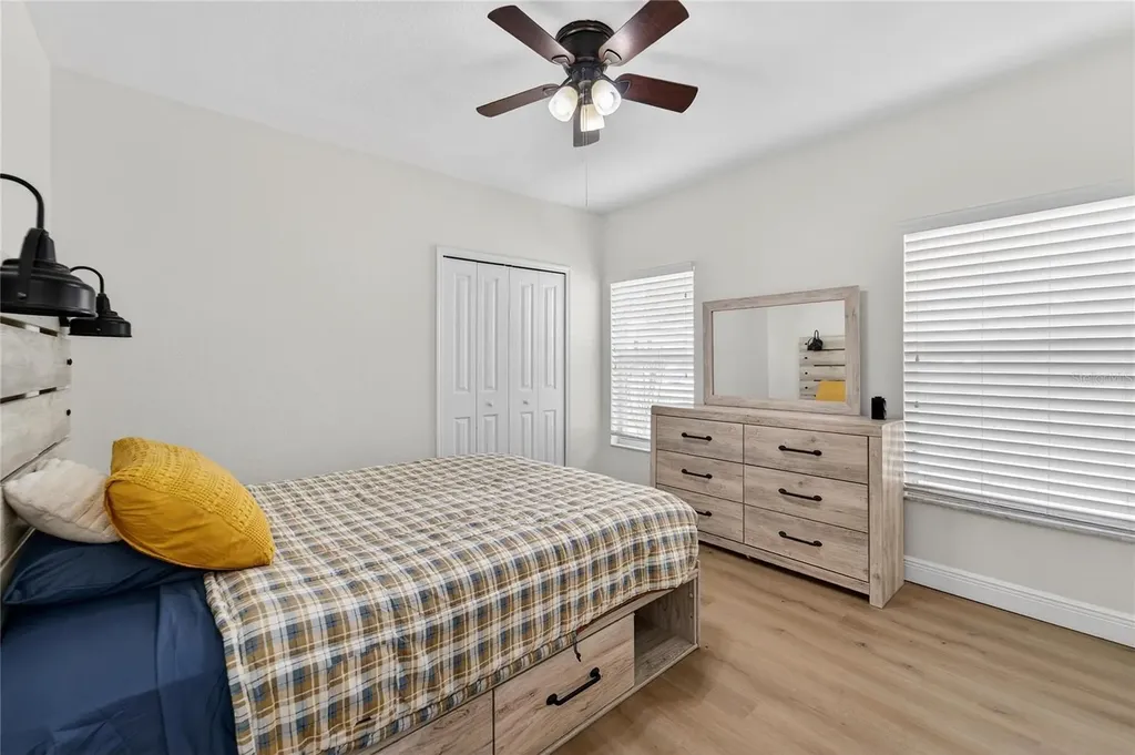 5608 Osprey Park Place Lithia FL 33547