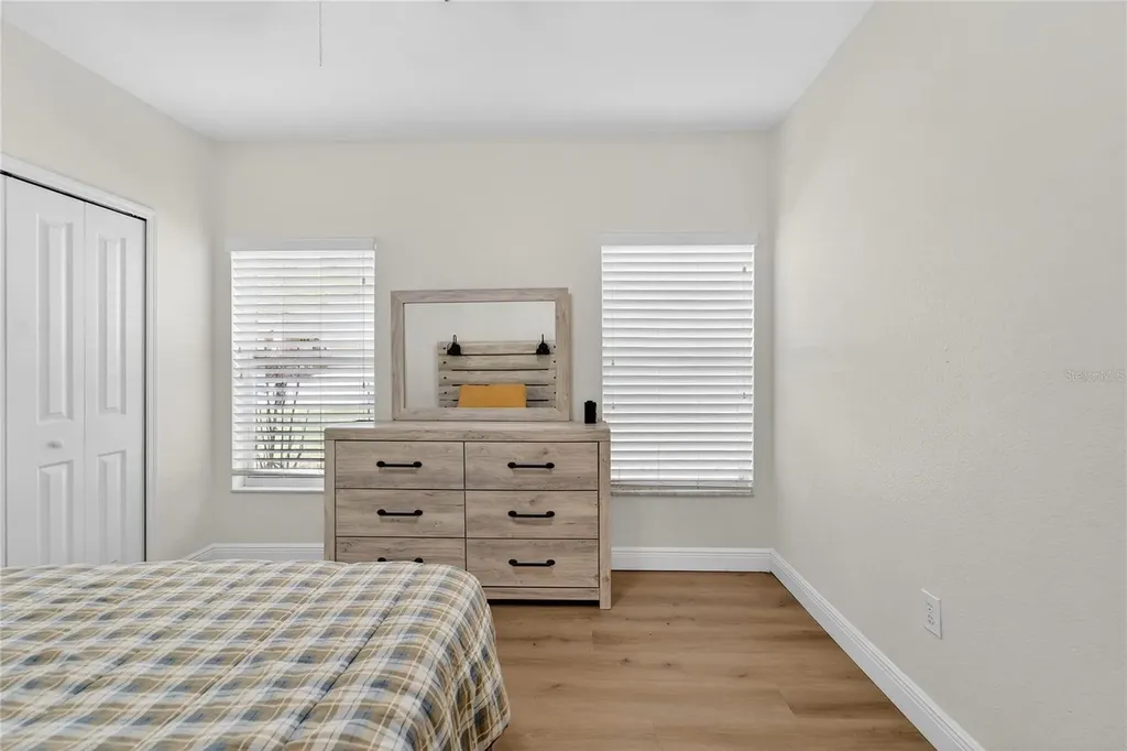 5608 Osprey Park Place Lithia FL 33547