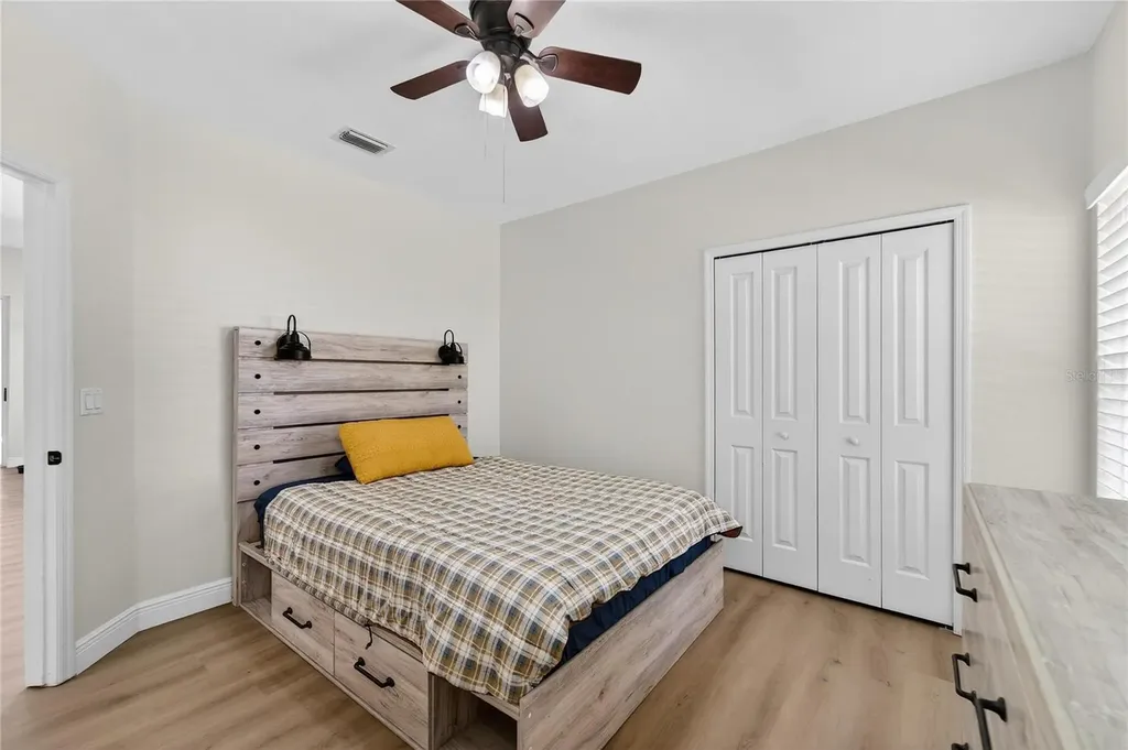 5608 Osprey Park Place Lithia FL 33547