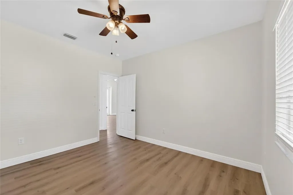 5608 Osprey Park Place Lithia FL 33547