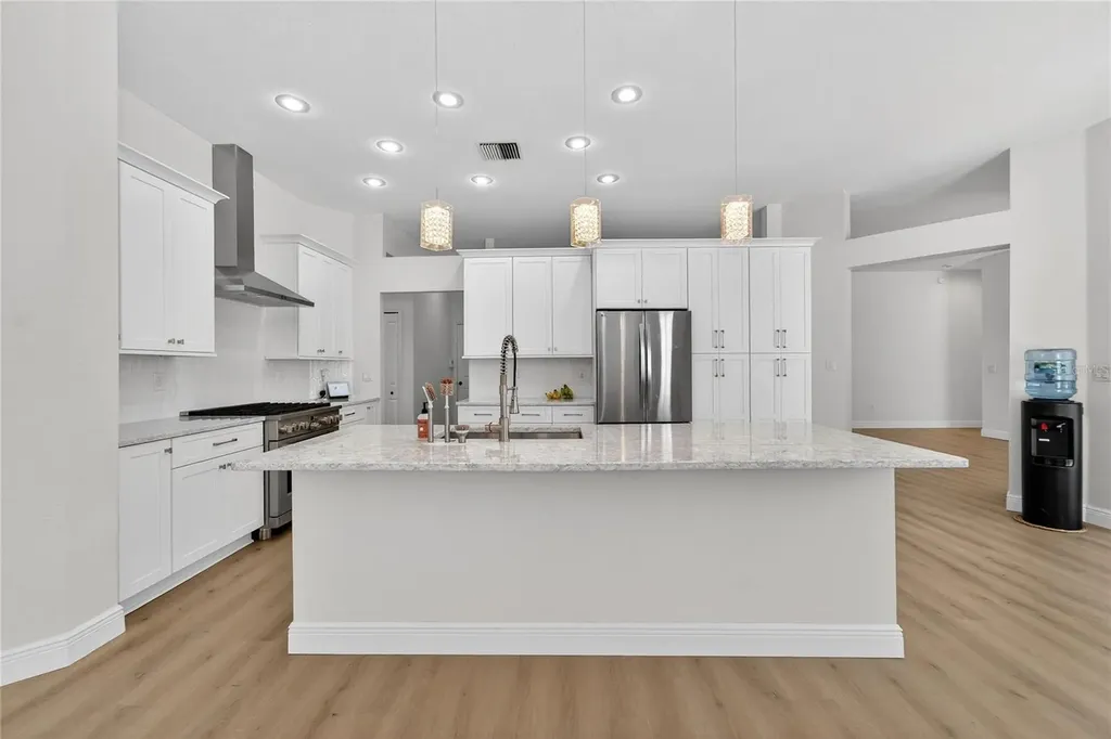 5608 Osprey Park Place Lithia FL 33547