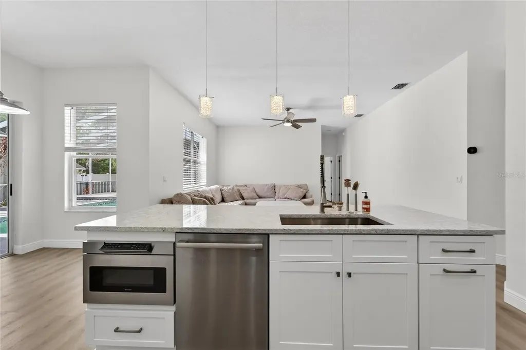 5608 Osprey Park Place Lithia FL 33547