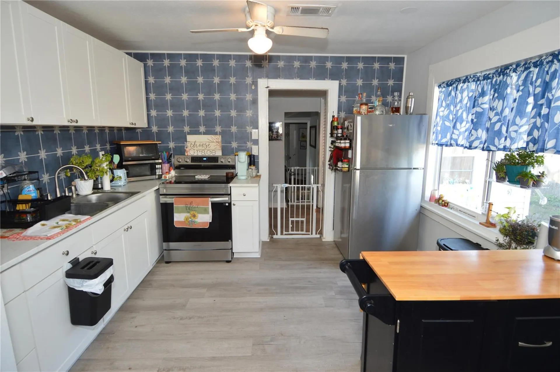 2852 60th Avenue N St Petersburg FL 33714