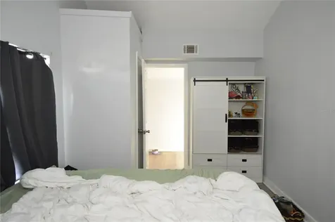 2852 60th Avenue N St Petersburg FL 33714