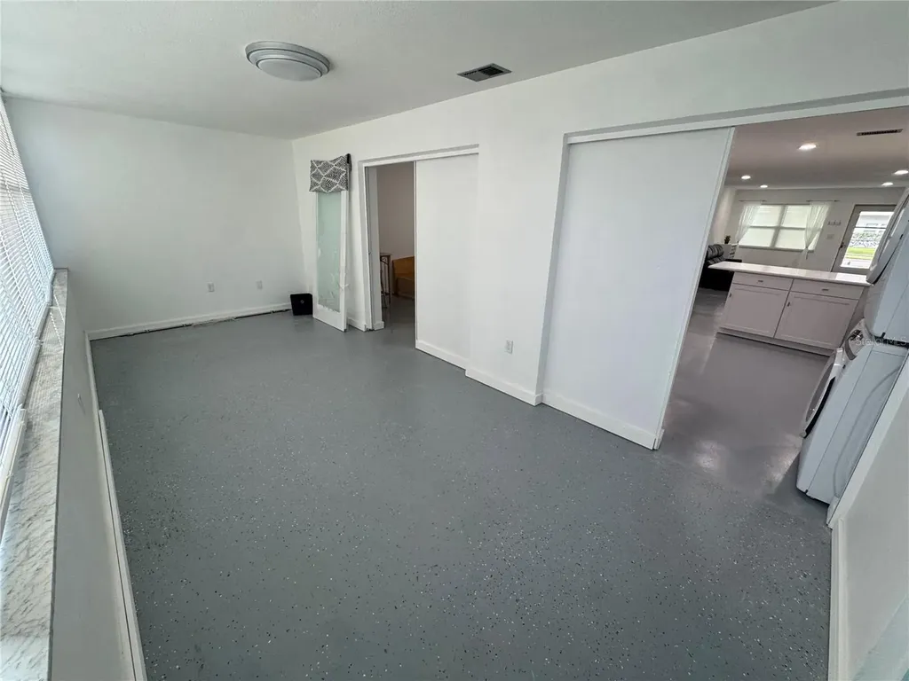 5720 13th Avenue N St Petersburg FL 33710