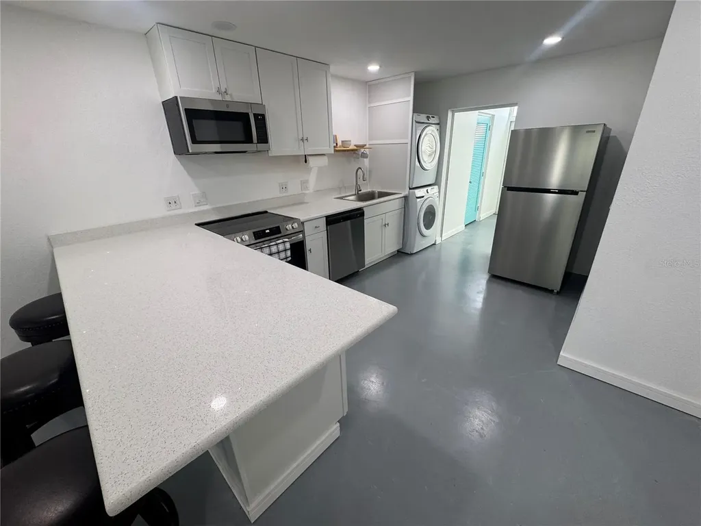 5720 13th Avenue N St Petersburg FL 33710