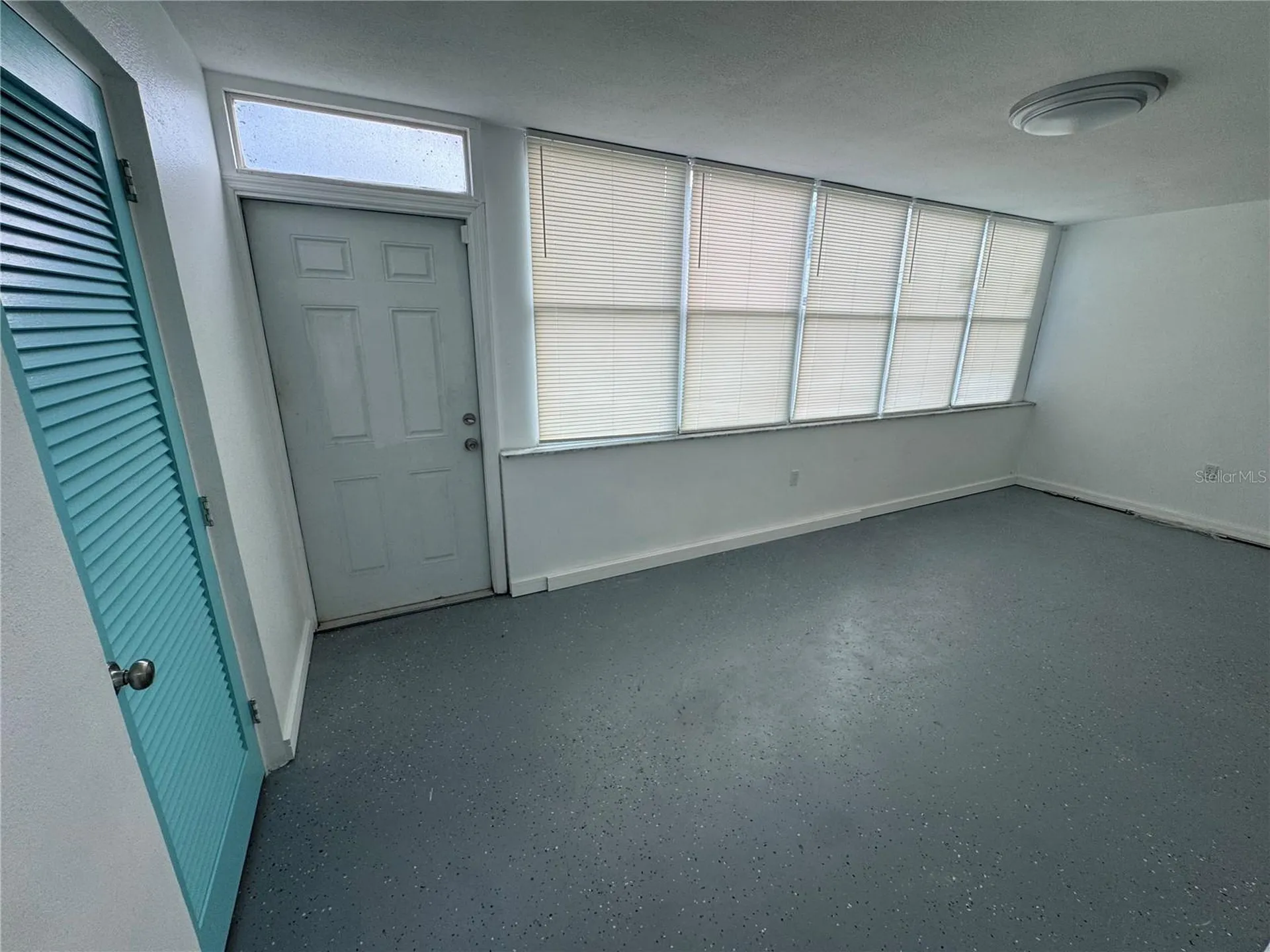 5720 13th Avenue N St Petersburg FL 33710