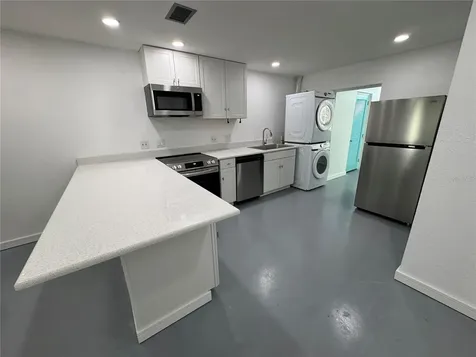 5720 13th Avenue N St Petersburg FL 33710