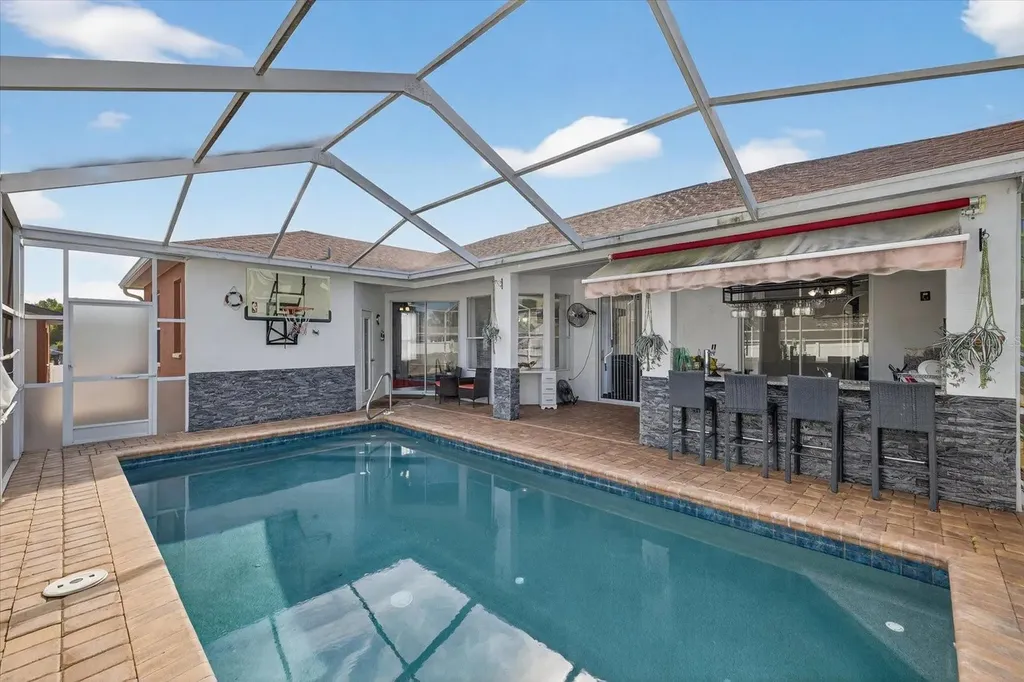 4613 Mariner Boulevard Spring Hill FL 34609