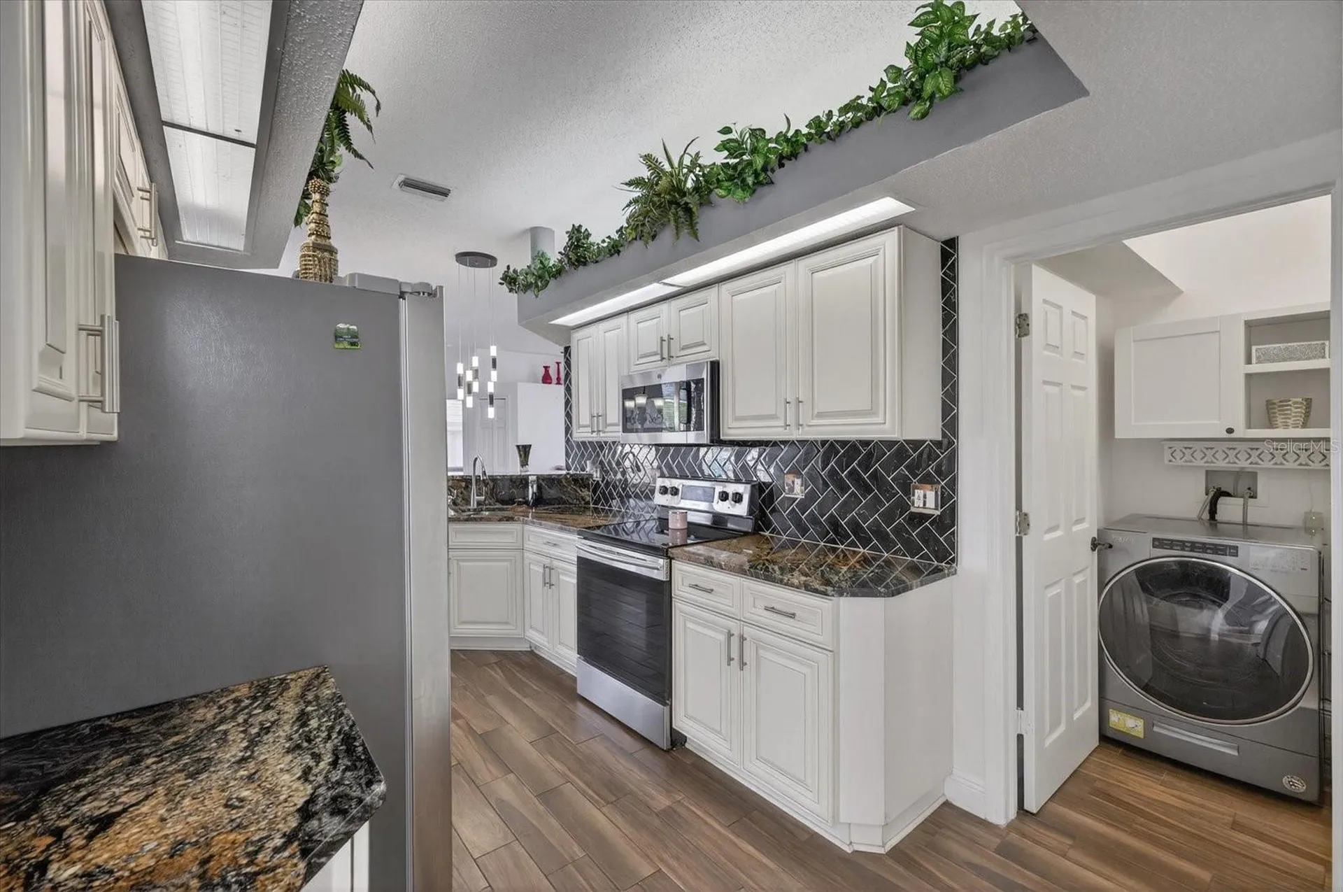 4613 Mariner Boulevard Spring Hill FL 34609